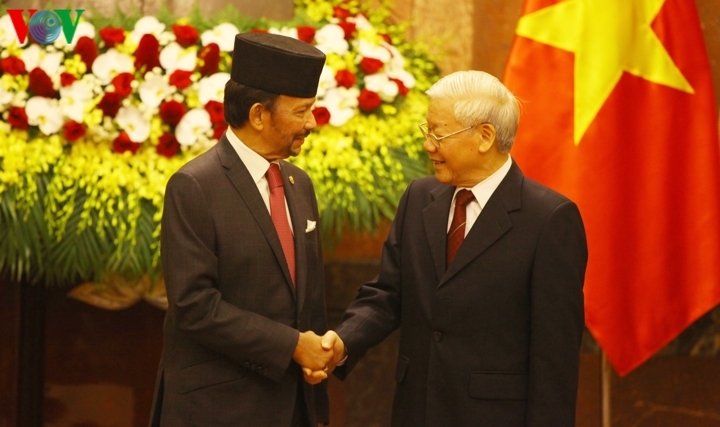 Sau hội đàm, hai bên đã ra Tuyên bố chung về thiết lập quan hệ Đối tác Toàn diện giữa nước Cộng hòa Xã hội Chủ nghĩa Việt Nam và Brunei Darussalam. 