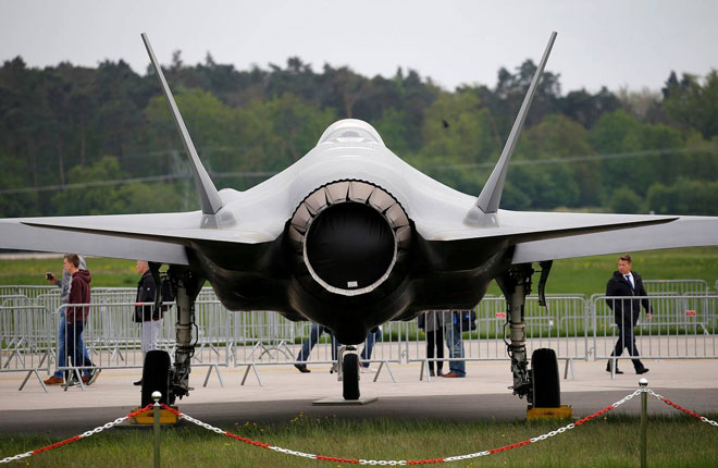 Máy bay F-35 của Mỹ.               Ảnh: Wall Street Journal