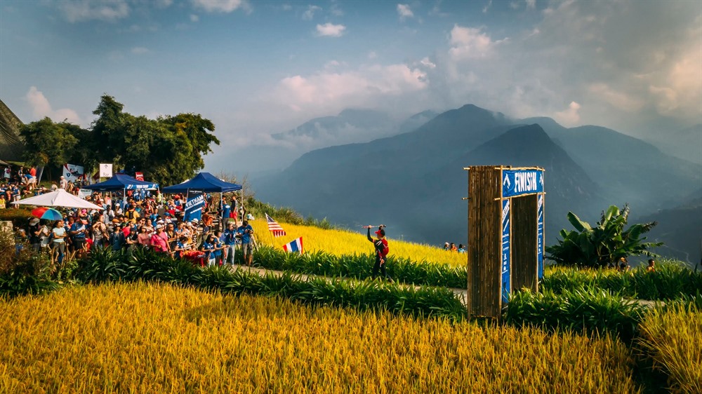 Runners at the finish line of VMM at Topas Ecolodge, recently named the best place to stay if you care about the environment by National Geographic. — Topas Photo Read more at http://vietnamnews.vn/sports/508019/utmb-winner-to-run-vmm-2019.html#LSljwvZ5PMrOVPDr.99