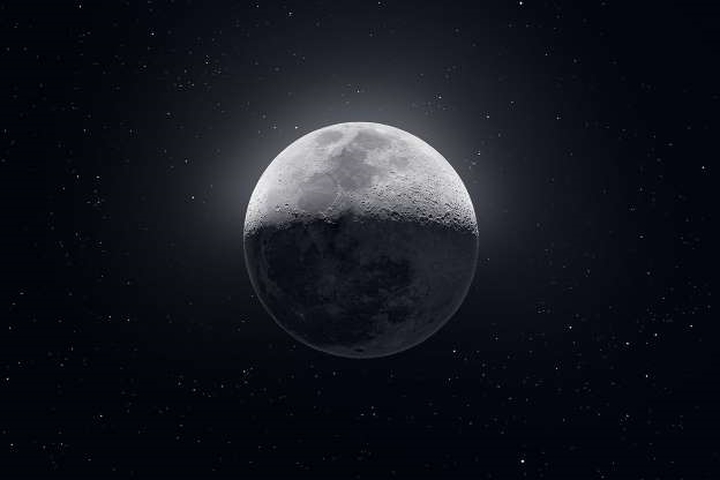 NASA mới đây công bố kế hoạch lên Mặt Trăng lần nữa vào năm 2024. Chúng ta có thể chào đón kế hoạch này bằng cách ngắm bộ sưu tập các hình ảnh thú vị về Mặt Trăng ở các hình dáng và kích thước khác nhau này.