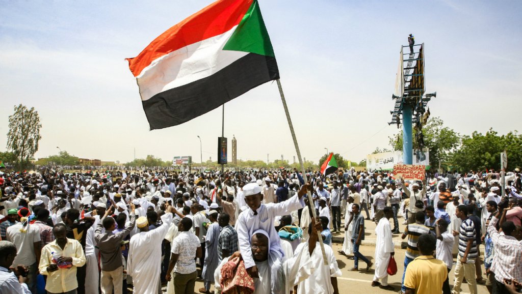 Người dân Sudan muốn có chính phủ dân sự