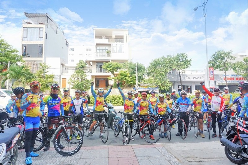 Vận động viên 35 quốc gia tham gia 'Hành trình đạp xe kết nối hành lang kinh tế Đông - Tây'