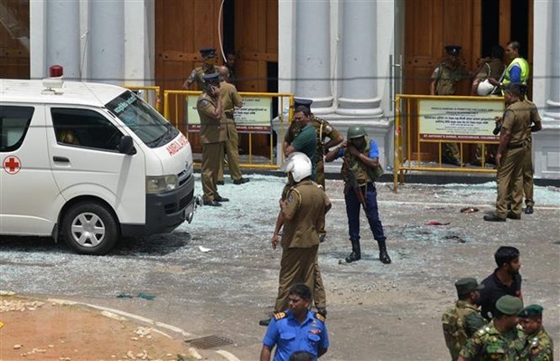 Đã có hơn 120 người thiệt mạng trong các vụ nổ ở Sri Lanka