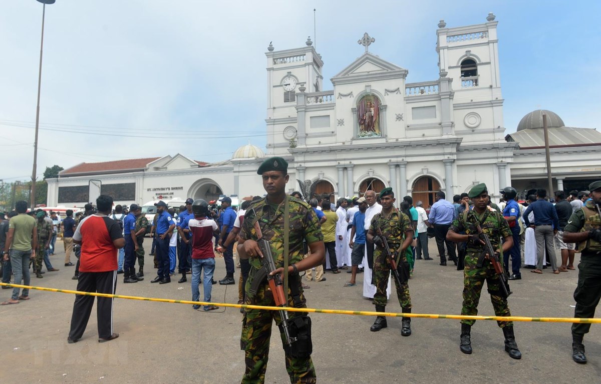 8 vụ nổ liên tiếp ở Sri Lanka, hơn 207 người chết