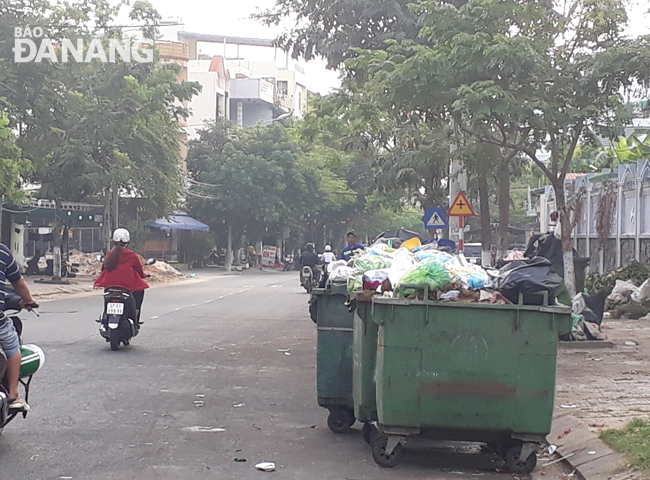Còn 266 ngày nữa thành phố sẽ ngập rác do bãi rác Khánh Sơn hết chổ chứa.