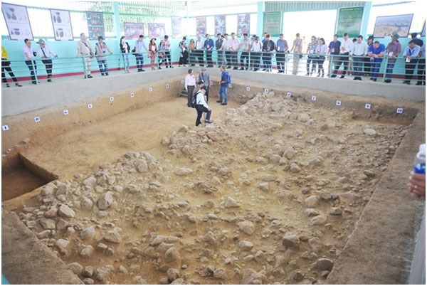 An excavation site in An Khe Town, Gia Lai province. (Photo: baovanhoa.vn)