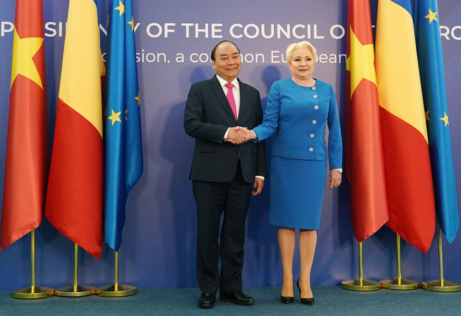 Thủ tướng Chính phủ Nguyễn Xuân Phúc và Thủ tướng Romania Viorica Dancila. Ảnh: VGP