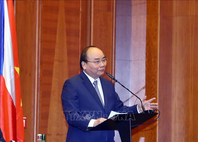Thủ tướng Nguyễn Xuân Phúc  phát biểu tại Diễn đàn Doanh nghiệp Việt Nam - Séc. Ảnh: Thống Nhất/TTXVN