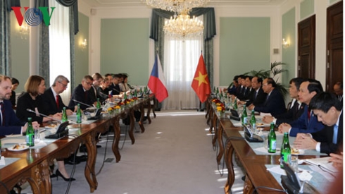 Thủ tướng Chính phủ Nguyễn Xuân Phúc đã hội đàm với Thủ tướng Andrej Babis.