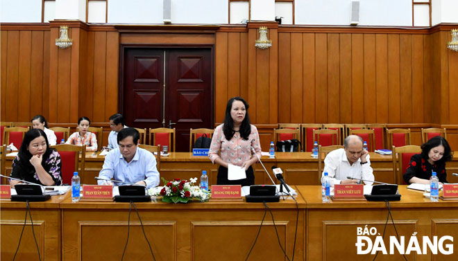 Thứ trưởng, Phó Chủ nhiệm Ủy ban Dân tộc Hoàng Thị Hạnh phát biểu kết luận buổi làm việc.