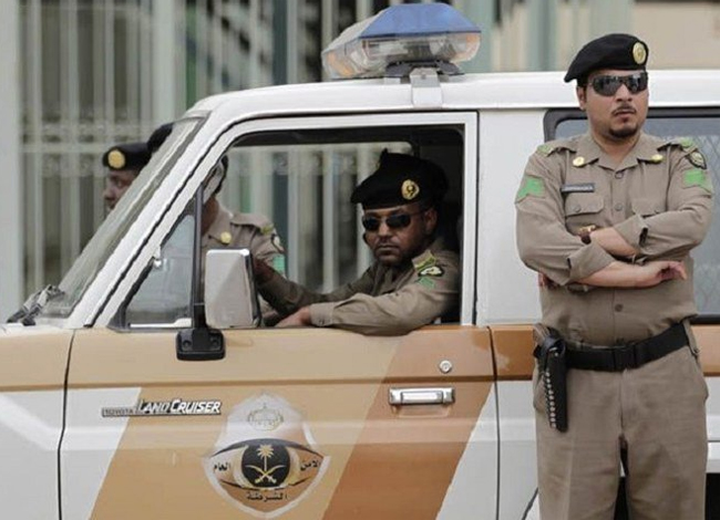Lực lượng an ninh Saudi Arabia đã ngăn chặn một cuộc tấn công khủng bố vào tòa nhà của Bộ Nội vụ ở Zulfi, phía bắc Riyadh. Ảnh: AP