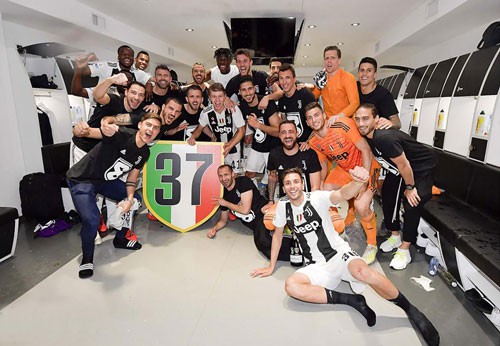 Juventus ăn mừng danh hiệu vô địch mới nhất. Ảnh: JUVENTUS.COM