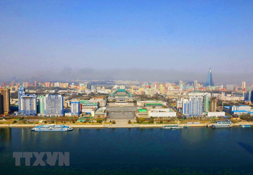 Thủ đô Bình Nhưỡng nhìn từ trên cao. (Ảnh: Phương Hoa/TTXVN)