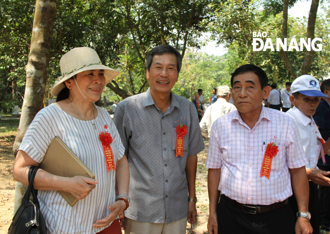 Nguyên cán bộ Văn phòng Khu ủy 5 gặp nhau tại Khu di tích Phước Trà (huyện Hiệp Đức, tỉnh Quảng Nam) 