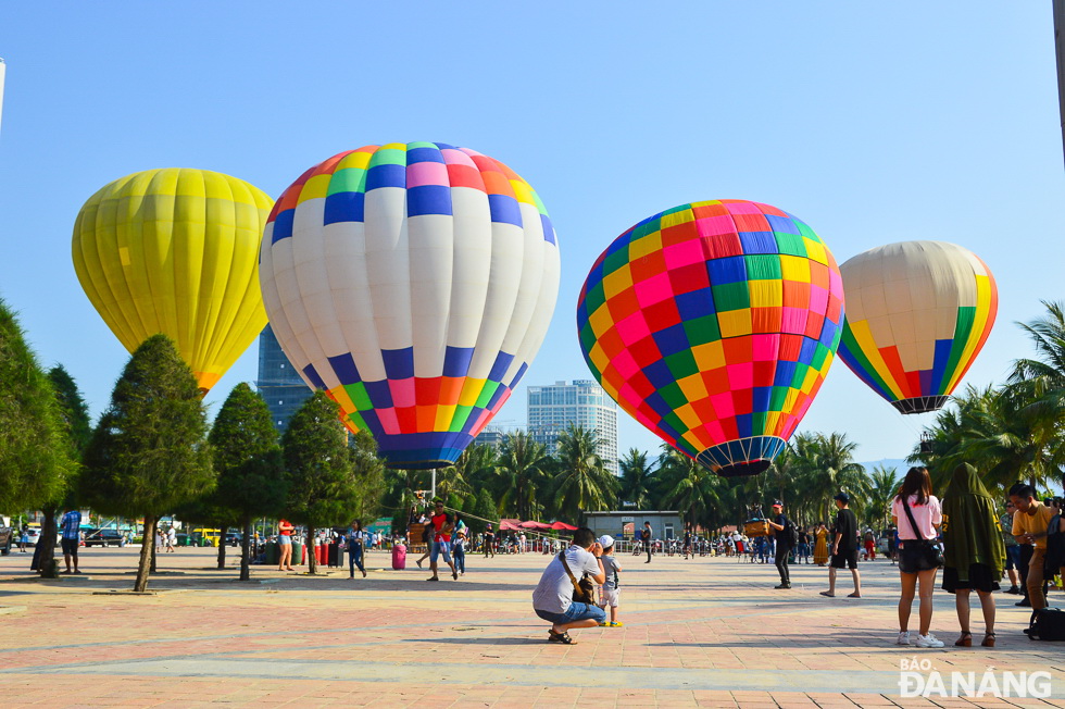 The hot air balloons beautifying the local beaches during the ongoing holiday break 