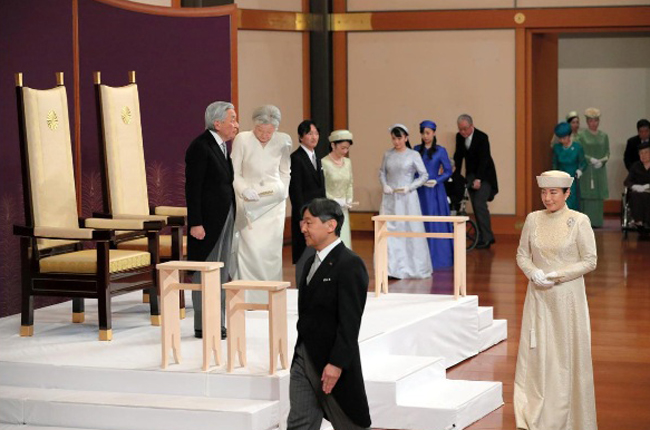 Các thành viên hoàng gia Nhật Bản dự lễ Taiirei Seiden no gi - thoái vị của Nhật hoàng Akihito tại Cung điện hoàng gia ở Tokyo.