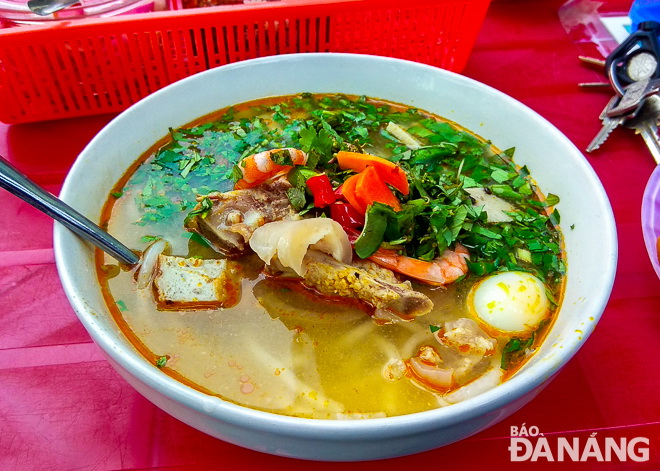  ‘Banh canh’ is an easy-to-make dish
