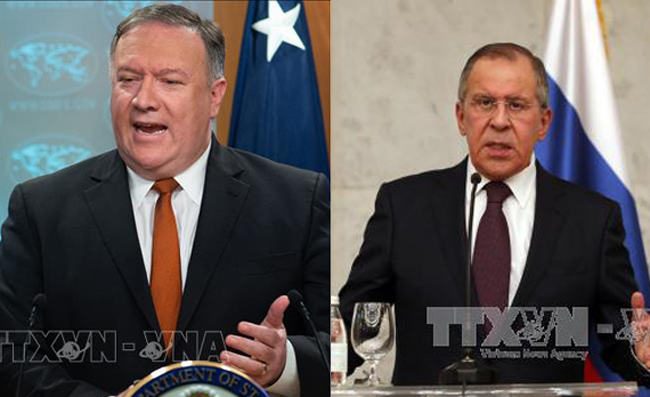 Ngoại trưởng Nga S. Lavrov (phải) và Ngoại trưởng Mỹ M. Pompeo. Ảnh: Ảnh: AFP-THX/TTXVN