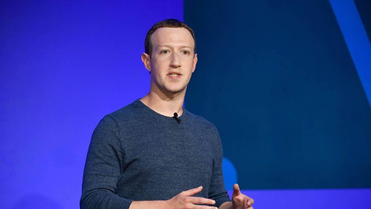 Mark Zuckerberg đang có quyền lực quá lớn. Ảnh: AFP