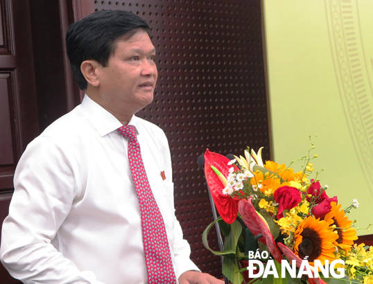Chủ tịch HĐND thành phố Nguyễn Nho Trung phát biểu khai mạc chương trình 