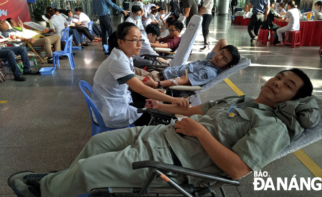 Cán bộ, nhân viên Cảng Hàng không quốc tế Đà Nẵng hiến máu tình nguyện năm 2019.