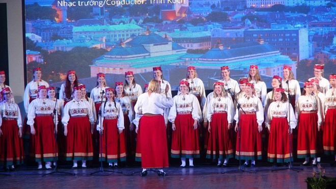 Choir from Estonia perform at opening ceremony (Source: VNA)