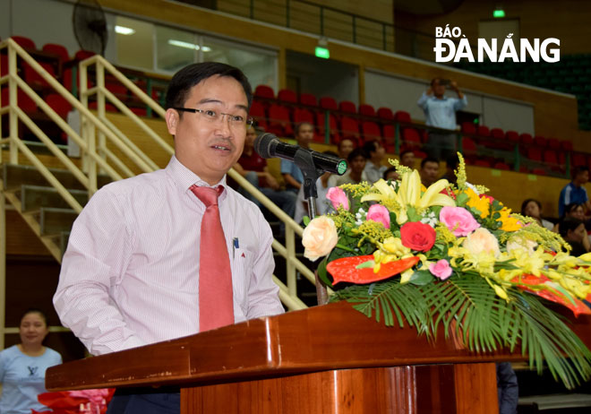 Phó Tổng Biên tập Báo Đà Nẵng Hứa Văn Hải, Trưởng Ban tổ chức giải phát biểu khai mạc giải đấu.
