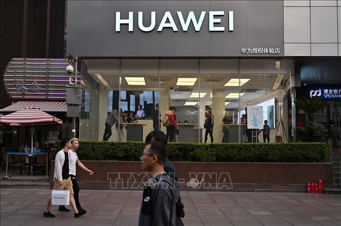 Một cửa hàng của Huawei tại Thượng Hải, Trung Quốc, ngày 10/5/2019. Ảnh: AFP/TTXVN