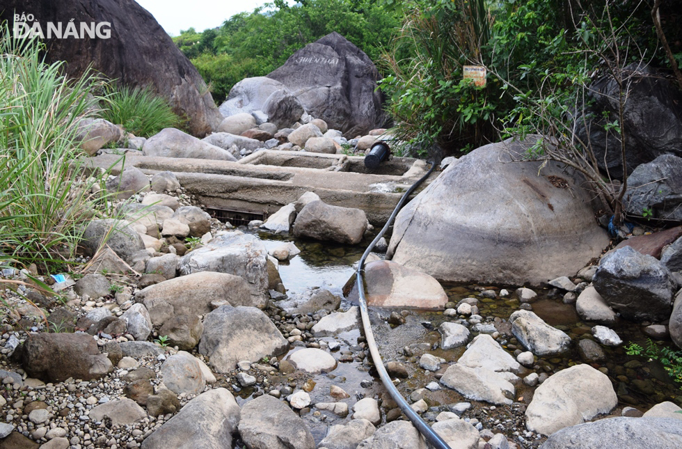 A section of the Luong Stream dries up