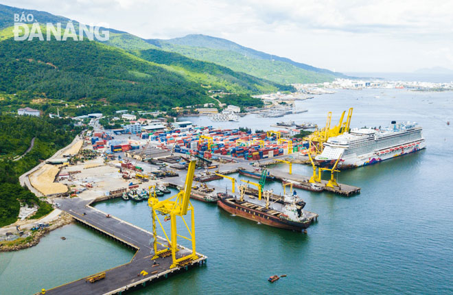 Đô thị cảng là trụ cột trong chiến lược phát triển kinh tế Đà Nẵng trong tương lai. Ảnh: TRIỆU TÙNG