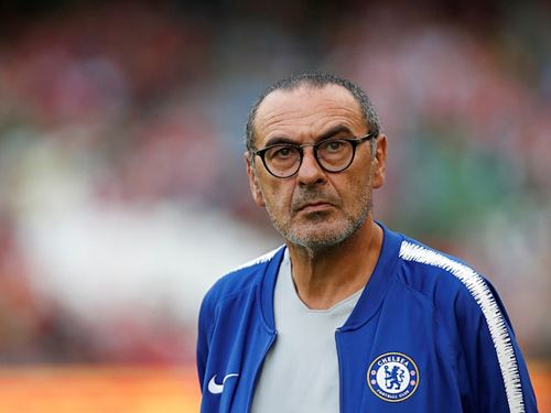 Sarri có cơ hội giành danh hiệu lớn đầu tiên trong trận đấu có thể là cuối cùng ở Chelsea. Ảnh: Reuters