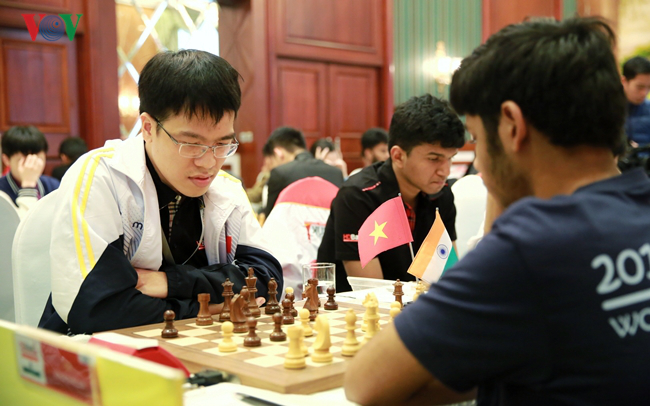 Lê Quang Liêm lần đầu vô địch giải cờ vua châu Á