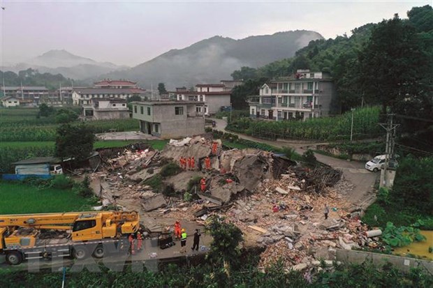 Trung Quốc: Tứ Xuyên tiếp tục có động đất mạnh, 16 người bị thương