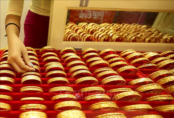 Tuần qua, giá vàng tăng 'thẳng đứng' hơn 1 triệu đồng/lượng