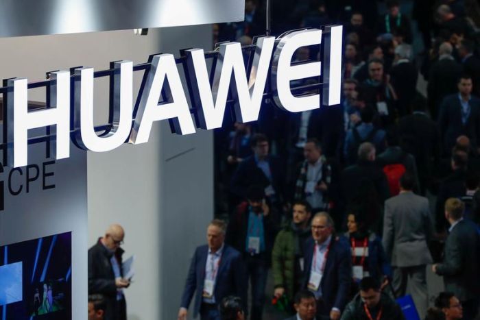 Mỹ tìm cách cản trở Huawei phát triển. Ảnh: Reuters