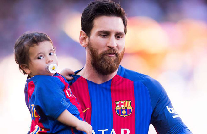 Messi và con trai Mateo. Ảnh: thethao247.vn