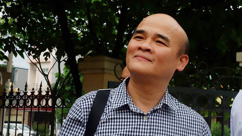 Ông Vũ Quang Huy - Vụ trưởng vụ Pháp chế Bộ Y tế có mặt tại tòa sáng 13/6.