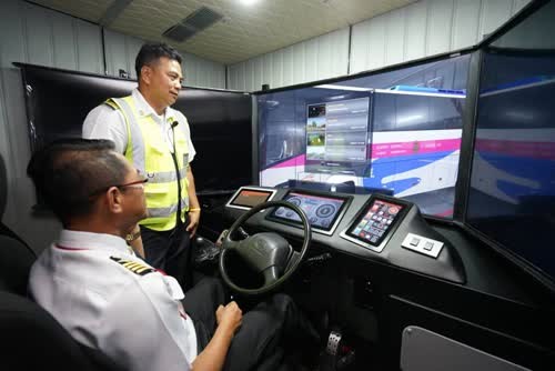 In an effort to enhance passenger safety, Thailand's Transport Company has implemented simulation technology at the Bus Operation Simulator Training Centre (Photo: thainews.prd.go.th)