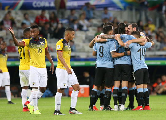Uruguay đại thắng trận ra quân