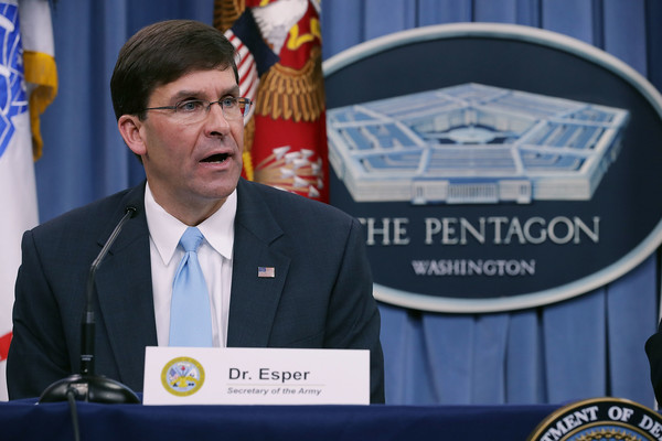 Bộ trưởng Lục quân Mark Esper được chỉ định làm quyền Bộ trưởng Quốc phòng Mỹ. Ảnh: Lầu Năm Góc