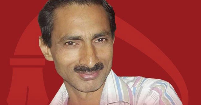 Jagendra Singh: nhà báo Ấn Độ bị thiêu chết. 