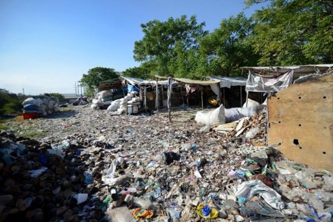 Garbage sorting centre in Bali (Source: AFP)