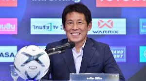 HLV Nishino sẽ quyết định sân tổ chức trận Thái Lan - Việt Nam
