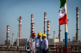 Ấn Độ tìm nguồn cung dầu mỏ thay Iran