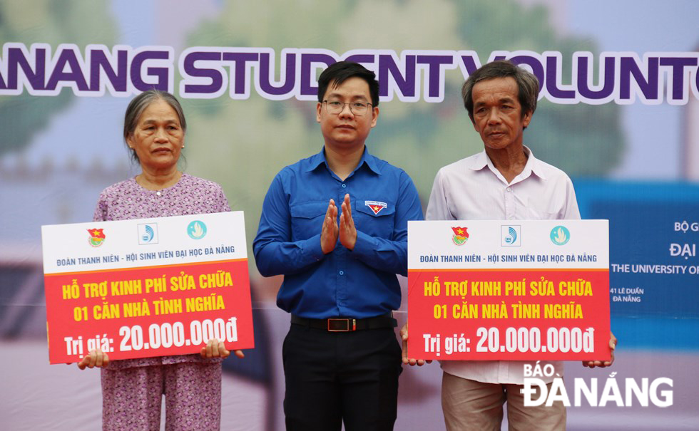 The Youth Union organisation and Students’ Association at the UDN plan to cover the repairing of downgraded houses for 2 social policy families in Lien Chieu District at a total cost of 40 million VND.