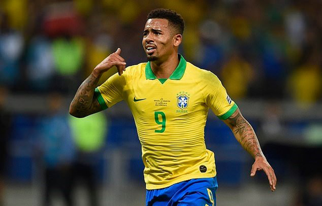  Gabriel Jesus tỏa sáng với 1 bàn thắng và 1 pha kiến tạo thành bàn. Ảnh: DM