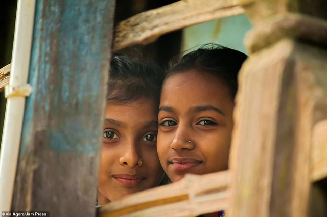Hai bé gái Ấn Độ - nhiếp ảnh gia Arun Jakhmola