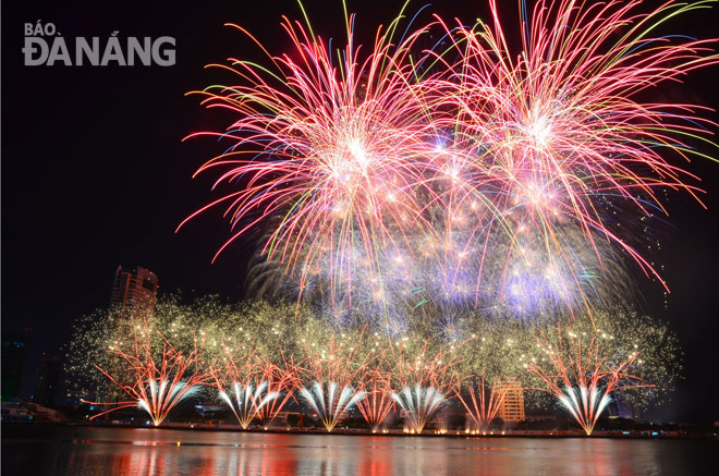 The wonderful pyrotechnic display by the British contestants