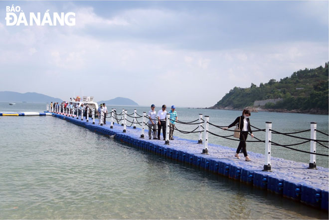 The city leaders inspecting inland waterway tourism services