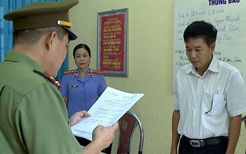Phó Giám đốc Sở GD-ĐT Sơn La Trần Xuân Yến lúc bị bắt